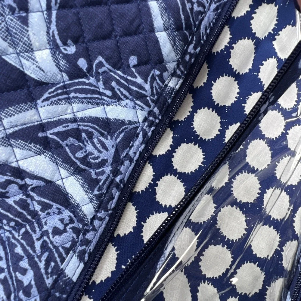 Vera Bradley Hanging Travel Organizer Navy Blue Paisley Quilted Toiletry Bag NWT